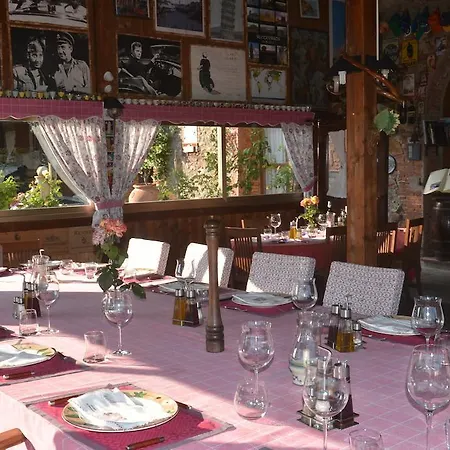 Casa Mazzoni Hotel *